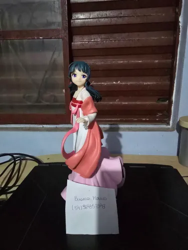 Figure Maomao - Caminhando Pela Cidade
