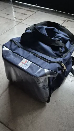 Mochila de entregador da ROTABAGS com isopor de 27L