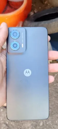 Troco ou vendo moto g24 celular muito bom pra jogo qualquer coisa celular de um bom desenp