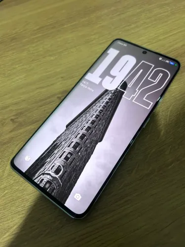 Xiaomi poco x7 / 512GB / 12 RAM