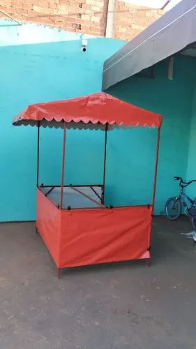 Vende se bancas pra feira 