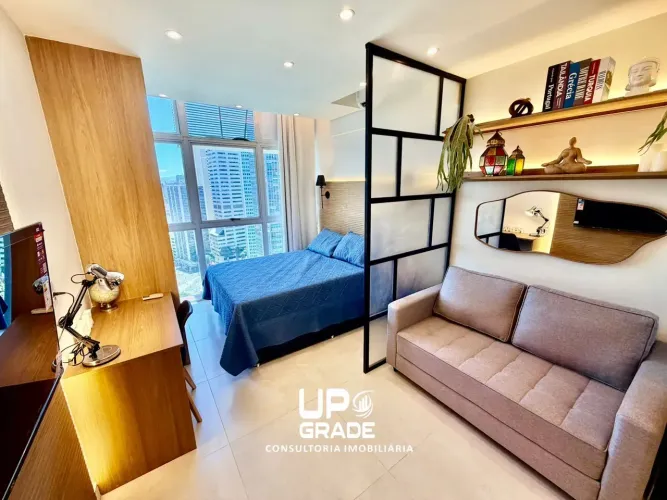 CENTRO: Estúdio Reformado, Andar Alto (20º+), Vista Única e Porteira Fechada