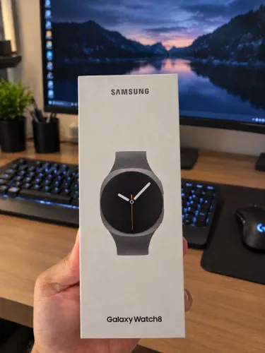 Smartwatch Samsung Galaxy Watch 8 40mm, Com GPS e NFC - NOVO LACRADO