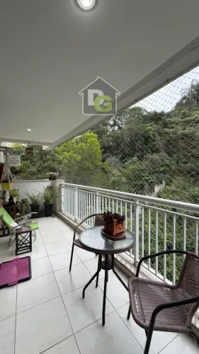 OPORTUNIDADE! VISTA PARA O VERDE. ÓTIMA PLANTA. VARANDA, 3 QUARTOS, SUÍTE, DEPS, GAR. LAZE