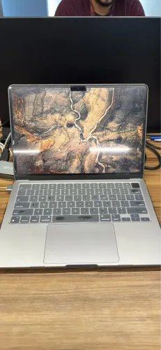 MacBook Air m3 13?