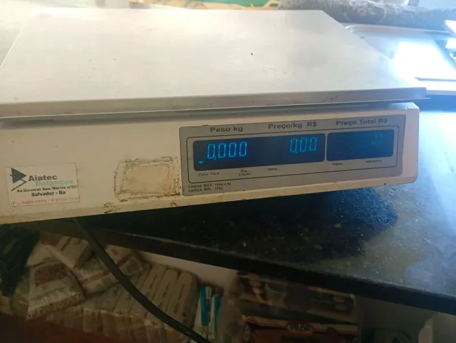 Vendo balança Toledo 15kl