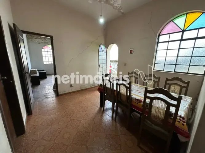 Casa com amplo lote de 350m²; Excelente potencial de valorização!