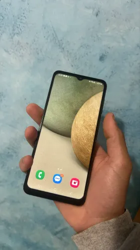 Samsung galaxy A12
