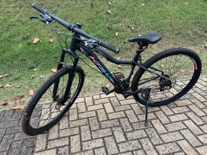 Bicicleta Aro 29 KRW Alumínio 21 Velocidades Freio a Disco SX37 - 19" - Preto/roxo