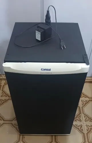 Frigobar Consul 120 Litros 110/220Volts