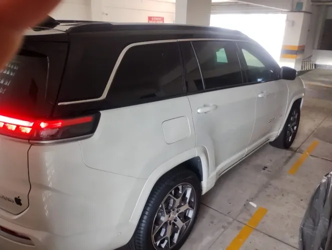 Jeep Commander Overland T270 1.3 TB Flex AUT 2025