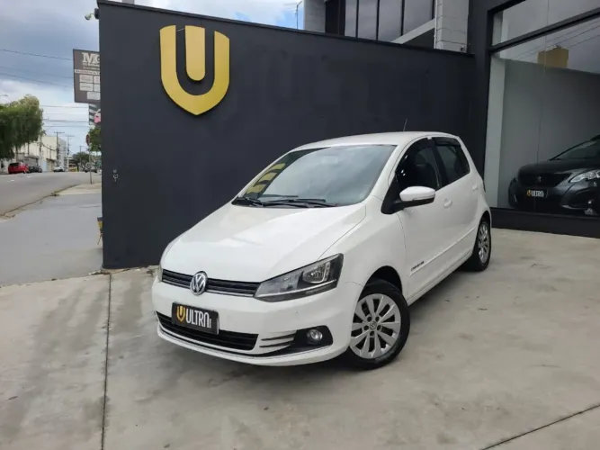 Volkswagen Fox Comfortline 1.0 Flex 12V 5P 2015