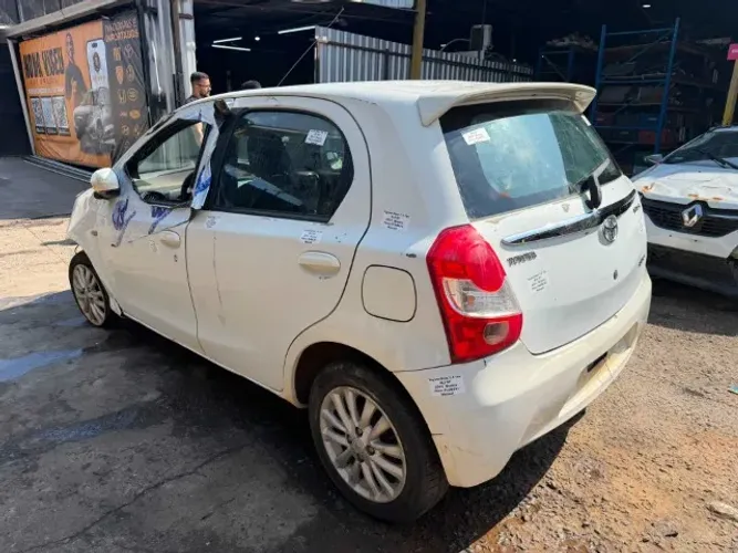 Sucata Toyota Etios 2015 1.5
