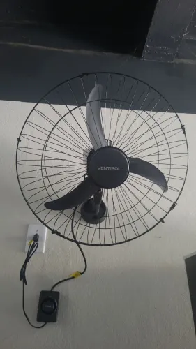 Vendo equipamentos para restaurante, bar e lanchonete 3 ventiladores de parede