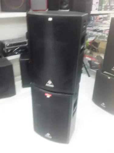 Duas caixas de som ANTERA 350 rms 