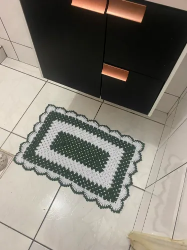 Tapete de crochê 70x50 ideal para casa, sala, quarto, banheiro e cozinha