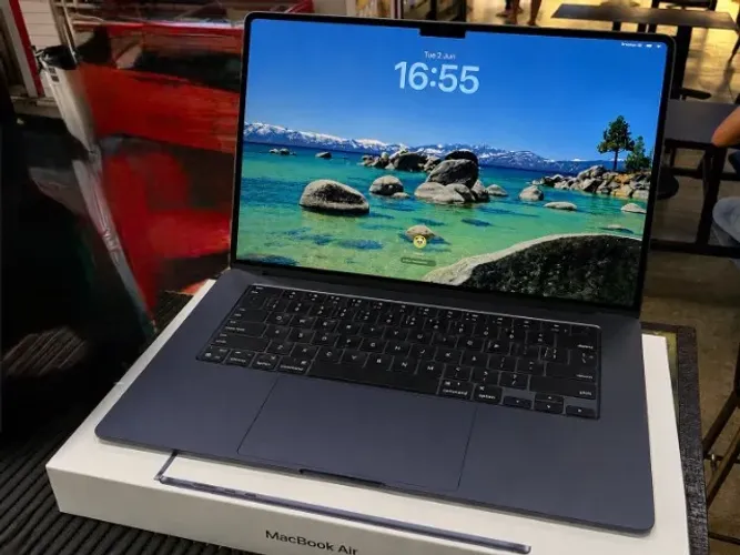 *MacBook Air M5, 15 polegadas, 512/16Gb - Garantia Apple - Loja física