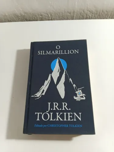 O Silmarilion - J. R. R. Tolkien