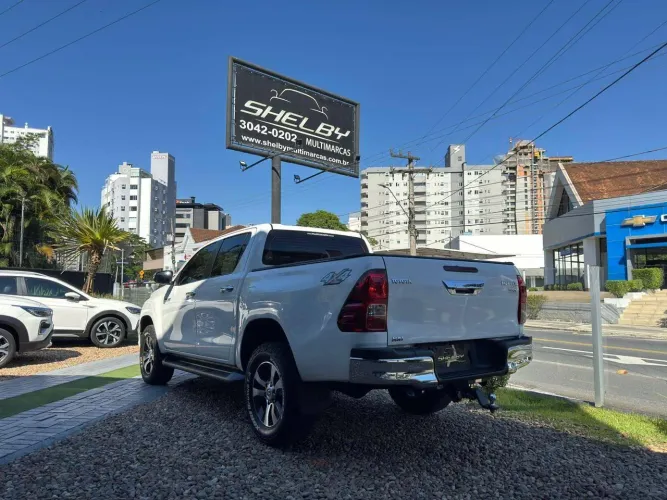Toyota Hilux CD SRV 4X4 2.8 TDI Diesel Aut. 2017