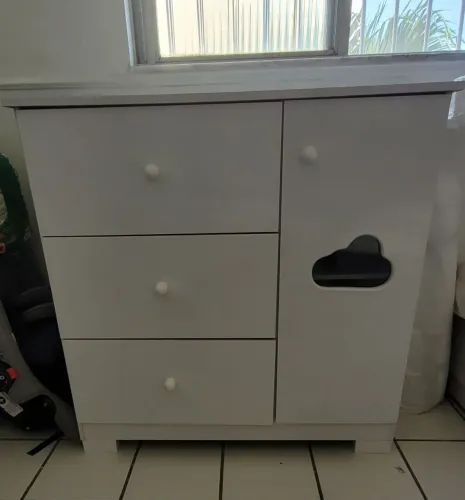 Cômoda de bebê, usada com carinho ? 