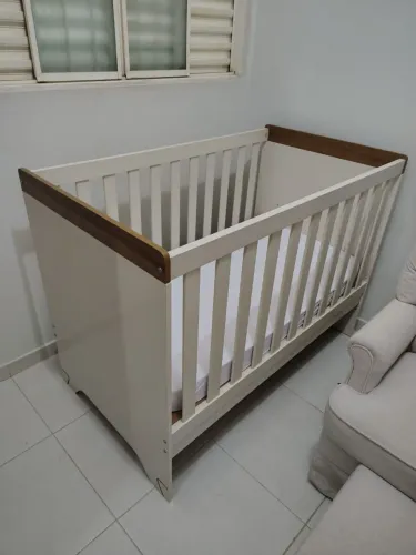 Berço multifuncional a venda + colchão incluso 
