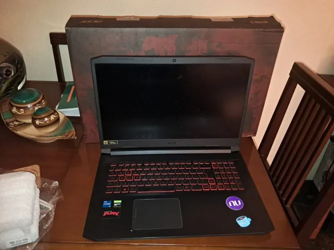 Notebook Gamer Acer Nitro 5 i5 (Tela Quebrada) 16GB RAM HyperX 17.3" 144Hz GTX 1650