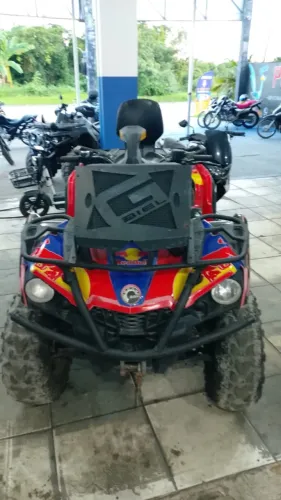 Quadriciclo BRP Can-am 550