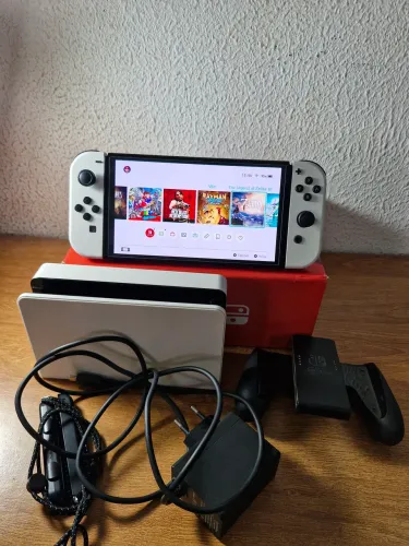 Nintendo Switch Oled Desbloqueado semi-novo 128GB