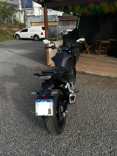 Honda Cb300F 2025