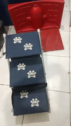 Vendo Rampa e mictório de pety