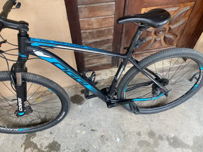 Bicicleta OggI 7.0
