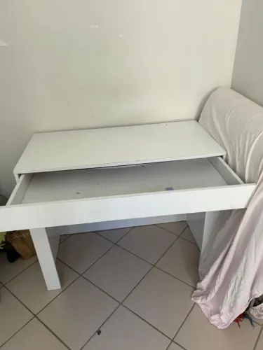 Escrivaninha branca 1,20 m X 45 cm com gaveta