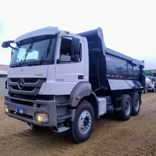 Caminhão Mercedes Benz 4144 caçamba ROSSETTI