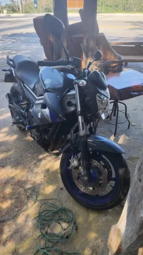 XJ 6
