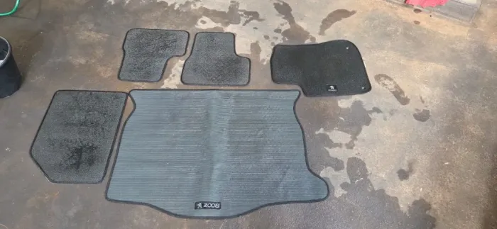 Tapetes Originais + Porta Malas Peugeot 2008