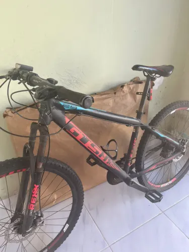 Bicicleta Aro 29 - tamanho 17
