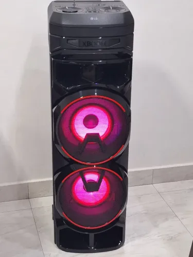 Torre de Som LG XBOOM RNC9 Com capa Muito Nova