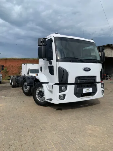 Ford Cargo 3031 8x2