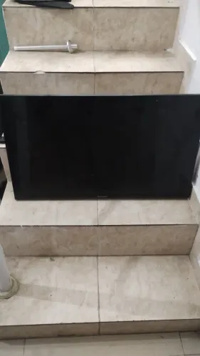 Tv Panasonic 32 pol. Led com DEFEITO