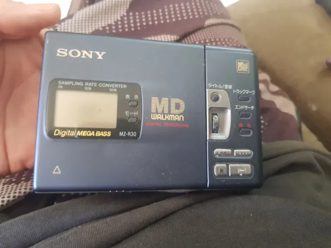 Sony walkman md-r30