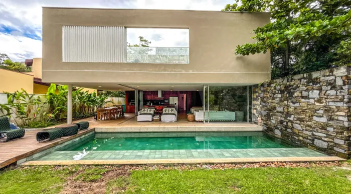 Casa de Condomínio - Praia da Baleia
