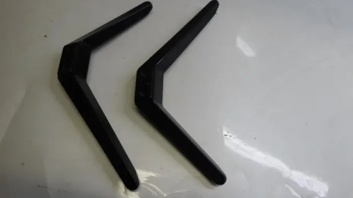 Base + Parafusos Compativel Para Tv AOC Le32m1475/25