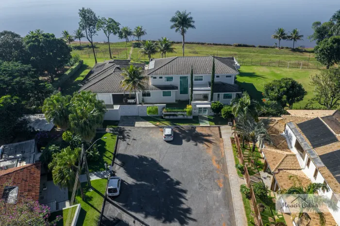 Mansão luxuosa - Ponta de Picolé - SHIN QL 15 - Lago Norte.