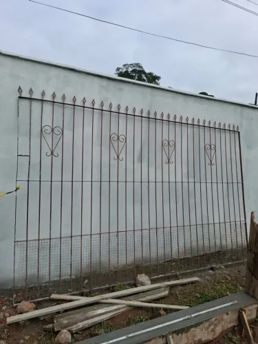 Portão de ferro 2,5 de altura e 3,00 de comprimento
