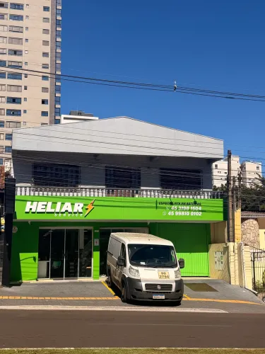 Apartamento com sala comercial