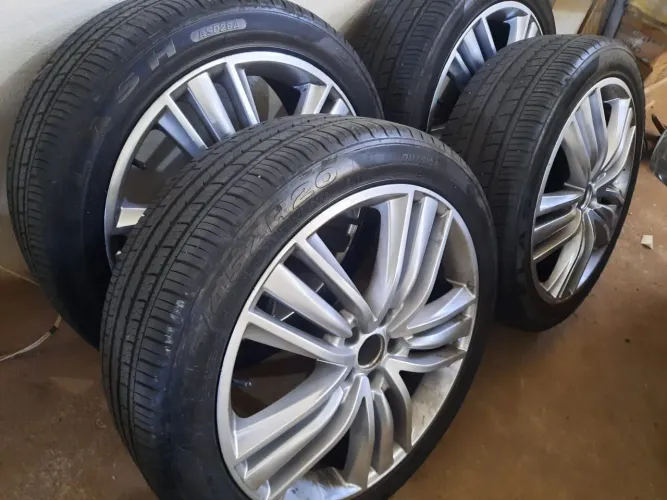Roda + pneus aro 20