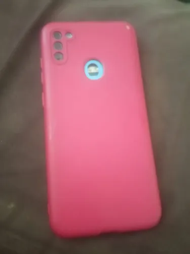 Vendo um Samsung a11 tela trincada mais funciona normal câmera frontal não funciona 