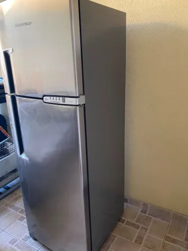 GELADEIRA BRASTEMP CLEAN FROST FREE - 352 LITROS