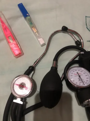 Vendo kit de enfermagem