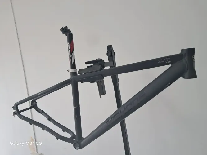 Quadro de alumínio Mtb High One Ícon 29x17